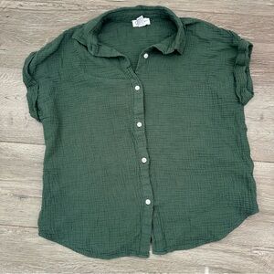 Jessica Simpson Forest Green Short-Sleeve Button-Down Top